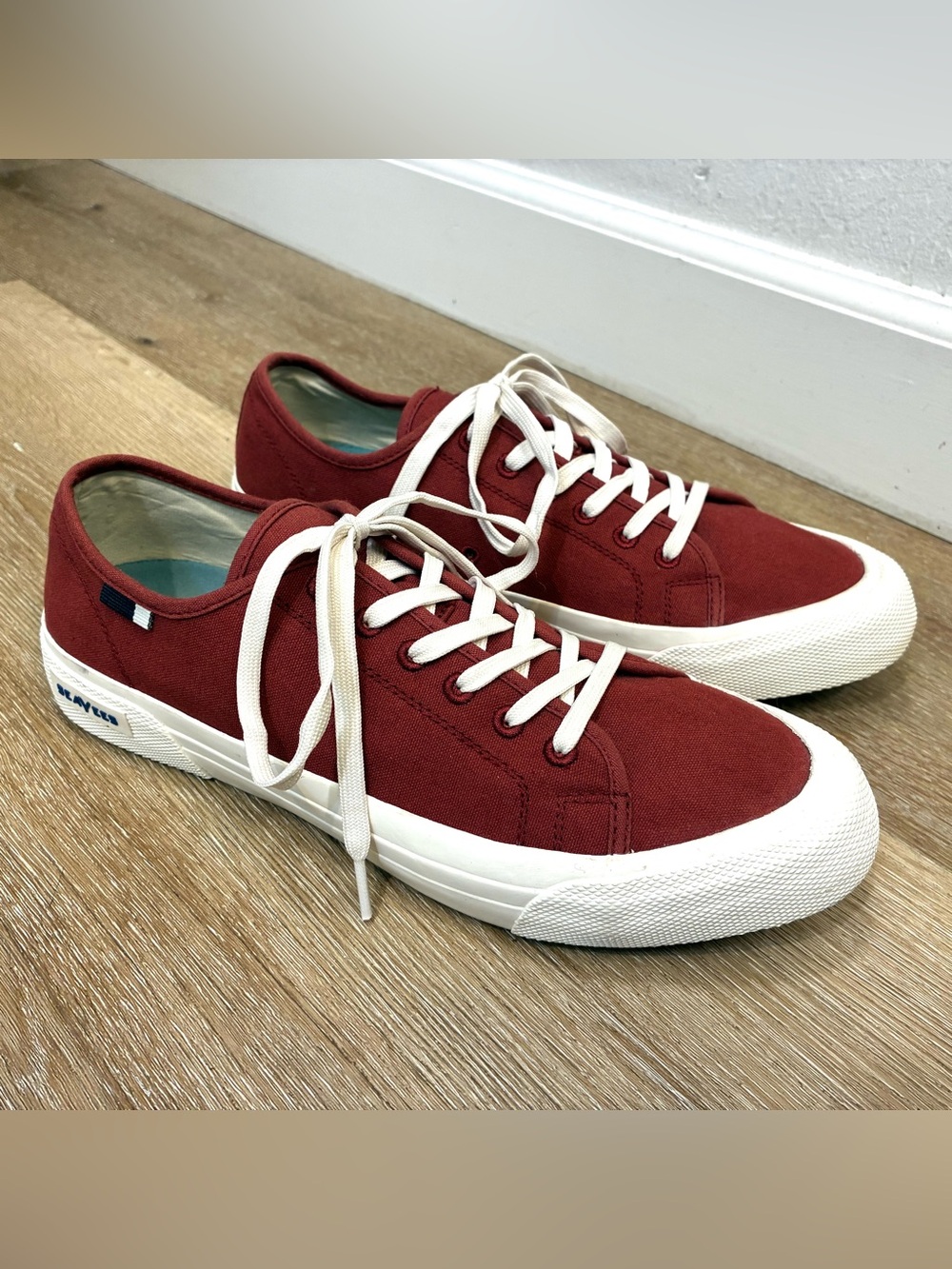 SeaVees SeaChange Red Burgundy Canvas Lace-up Sneakers Men’s US 11.5 EU 44.5